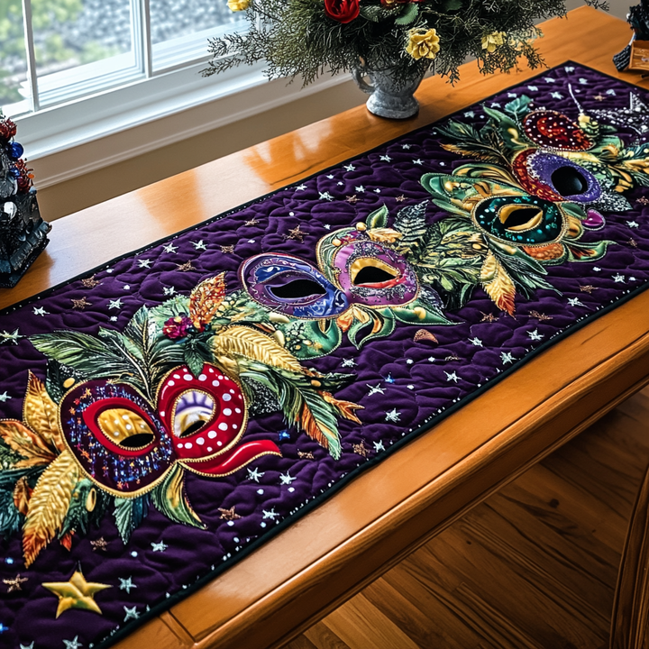 Élégance de Mardi Gras Chemin de Table Matelassé NCU0DK4105