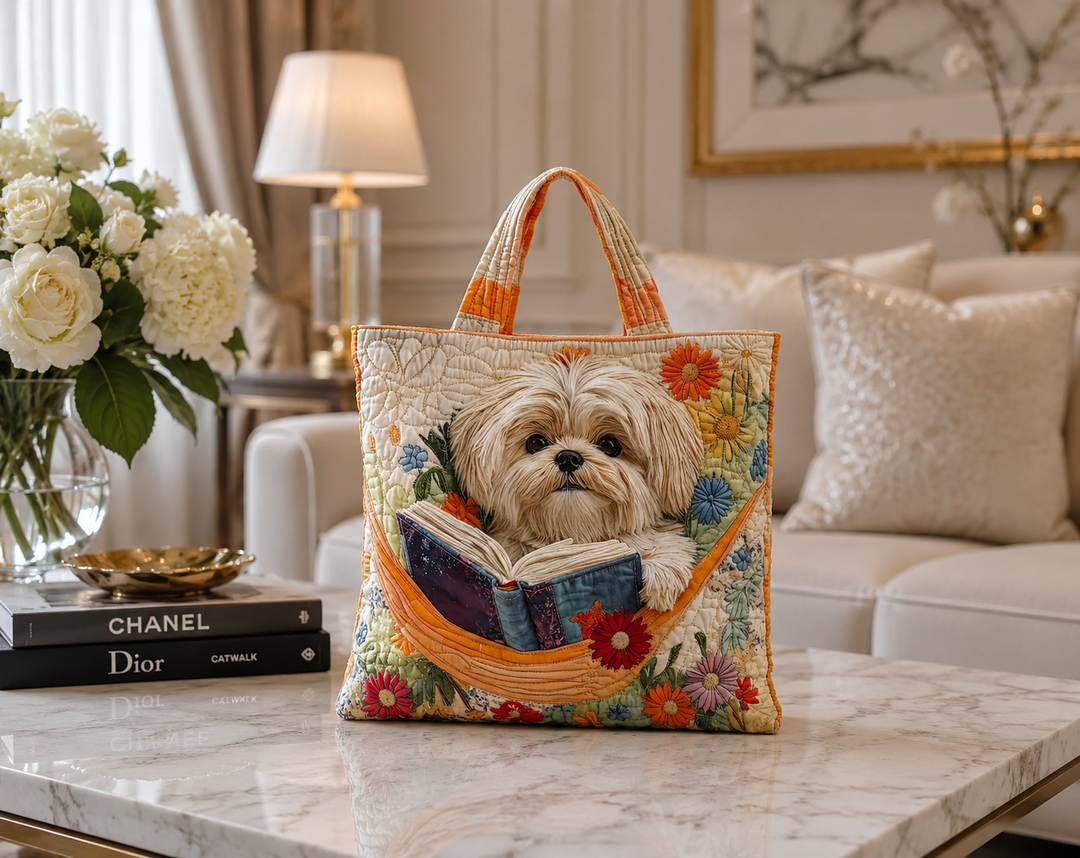 Sac fourre-tout matelassé - Shih Tzu avec des livres et des fleurs